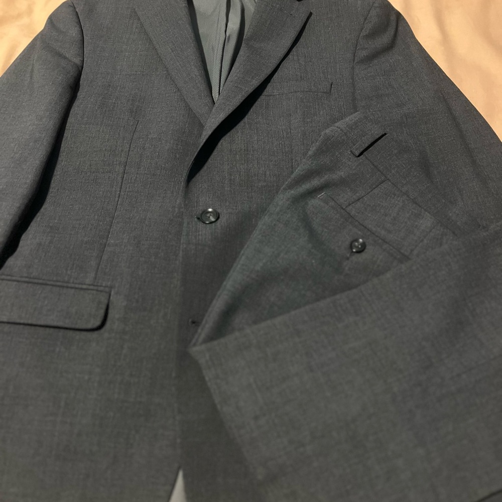 Men's Classic Charcoal Gray Suit